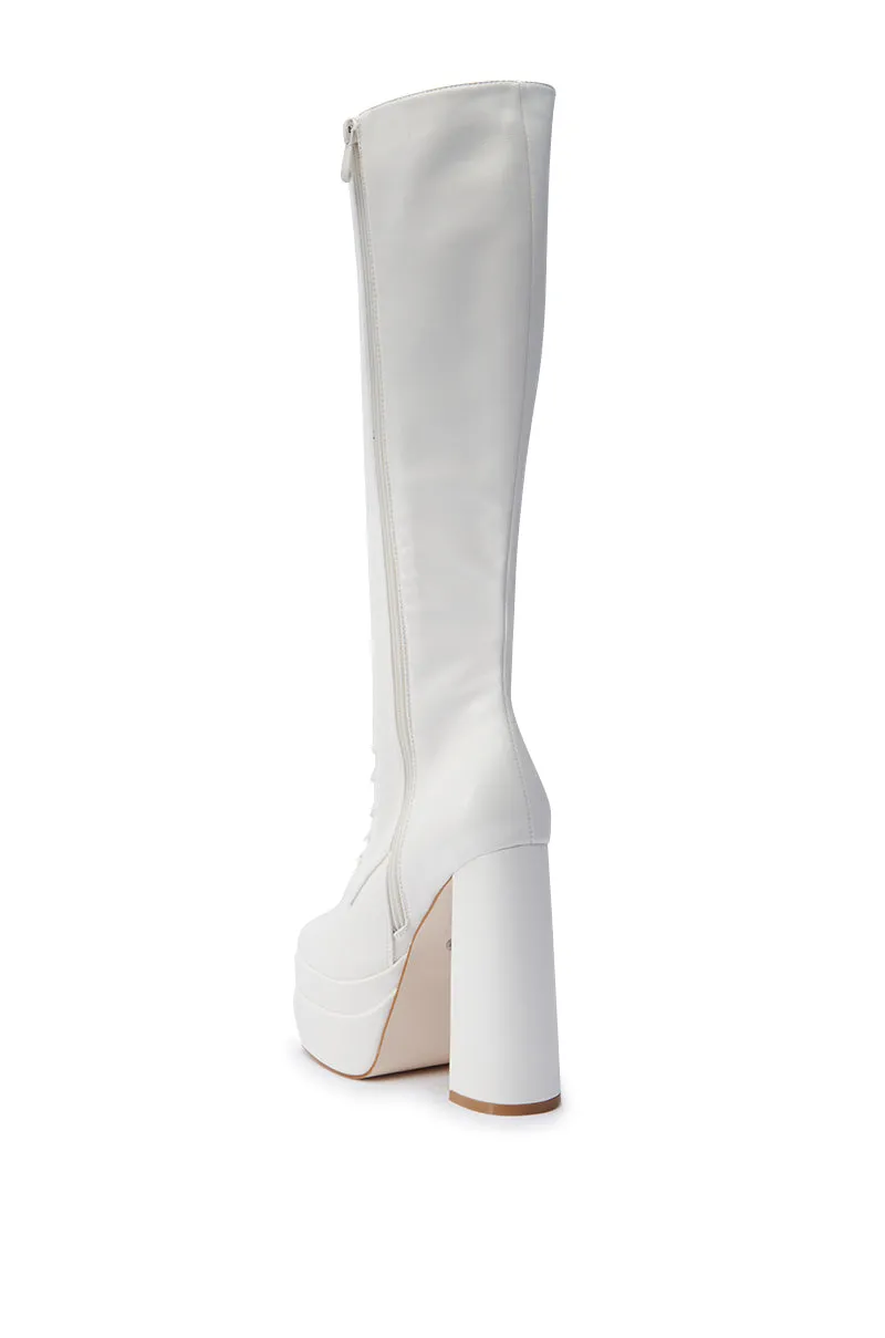 AZALEA WANG BALZARINA WHITE CHUNKY BOOT