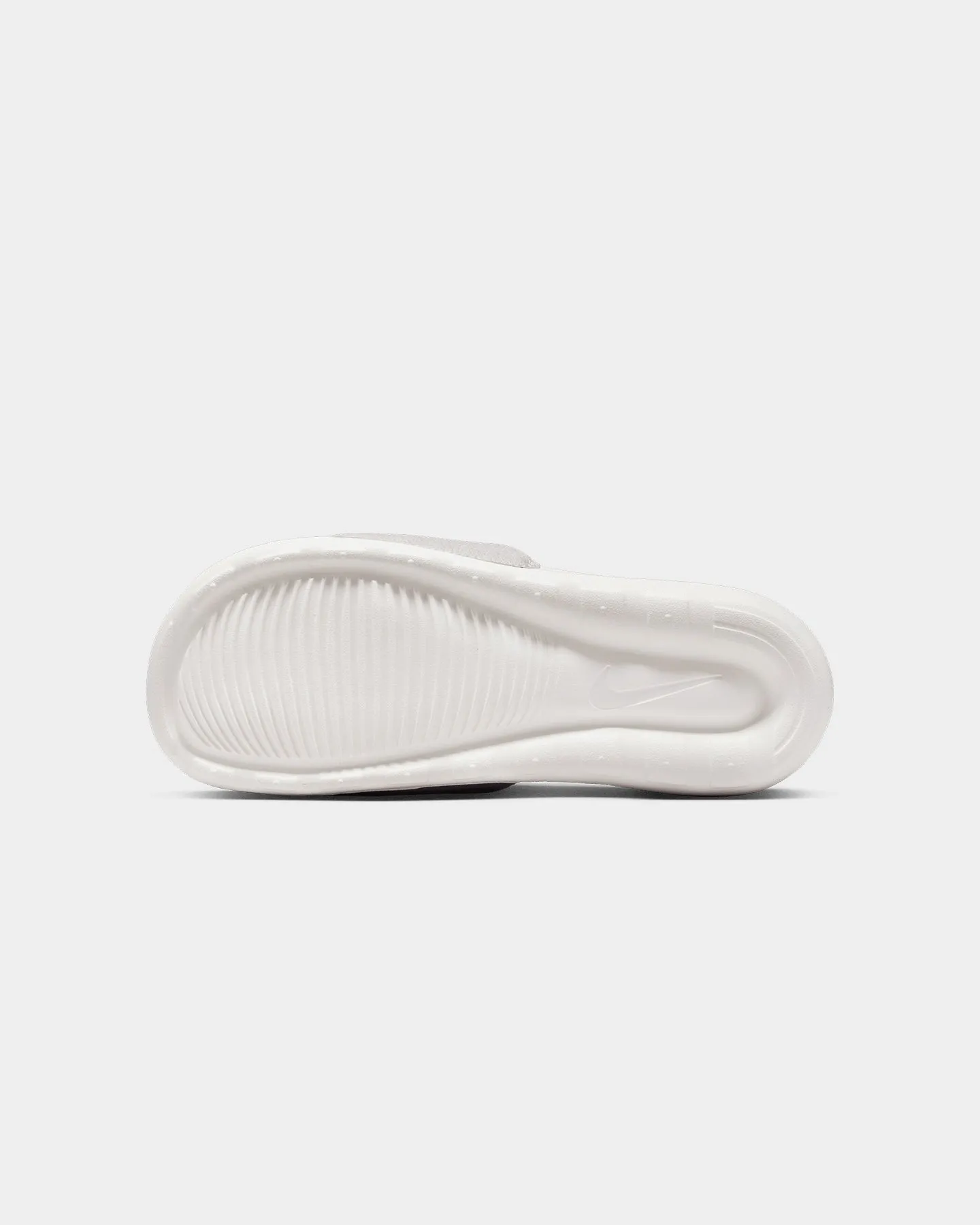 Nike Women's Nike Victori One Slides Sail/Metallic