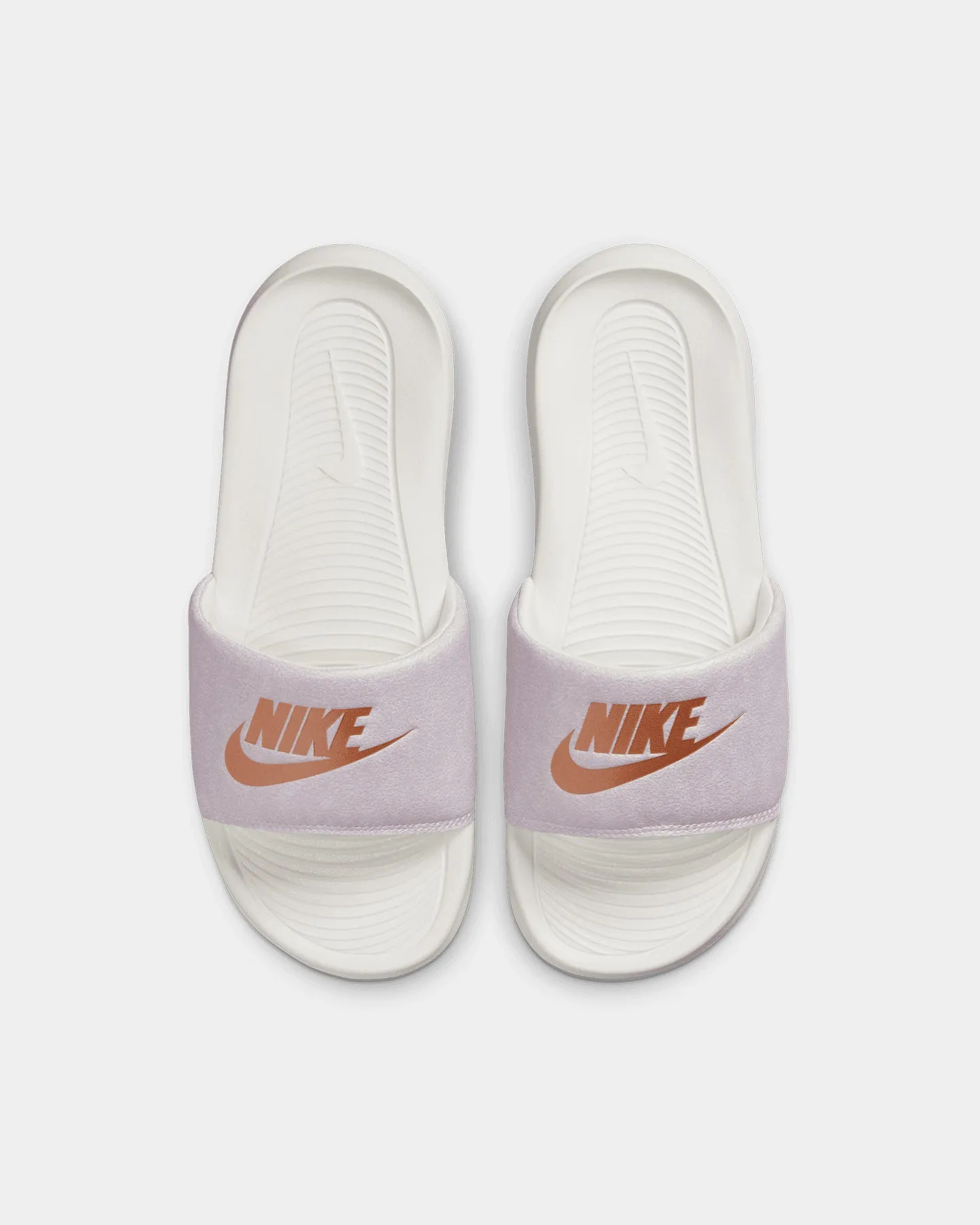 Nike Women's Nike Victori One Slides Sail/Metallic