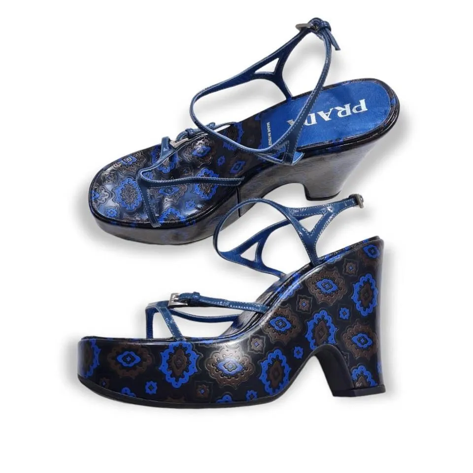 PRADA : PLATFORM SANDALS : 40