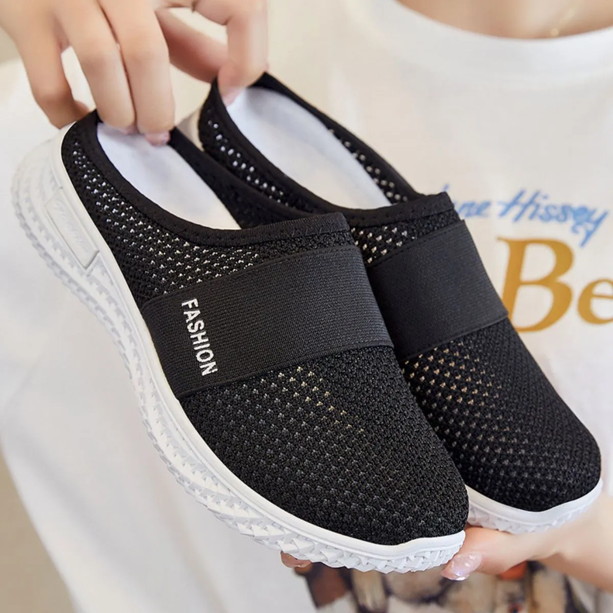 Round Toe Mesh Slip-On Sneakers